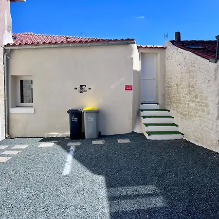 Holiday home Maison La Feuilleraie-8 Personnes-standing