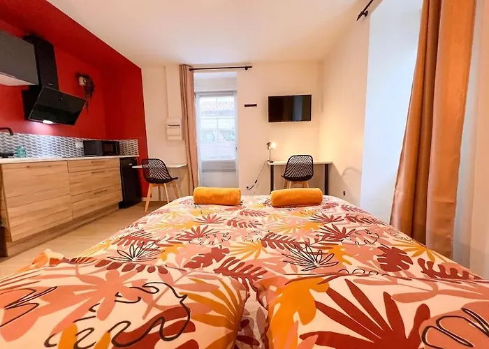 Maison La Feuilleraie-8 Personnes-standing فونتيناي لو كومت