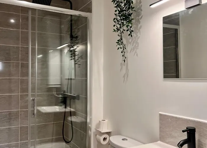 Maison La Feuilleraie-8 Personnes-standing بيت للعطل فونتيناي لو كومت